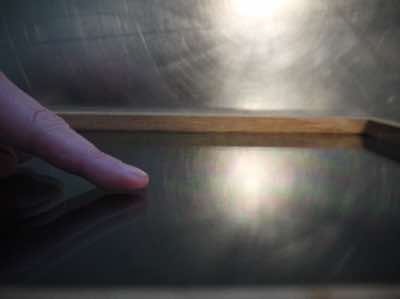Newton rings indicate perfectly tight and even contact all over